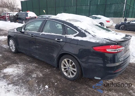 2019 Ford Fusion Energi Titanium from USA, damaged, VIN 3FA6P0SU0KR157431